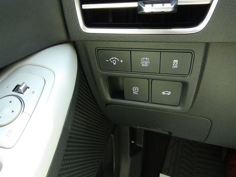 Used 2025 Hyundai Sonata SEL FWD image 19