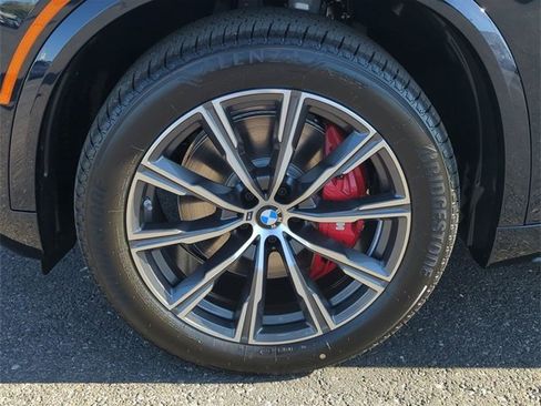 Used 2026 BMW X5 xDrive40i w/ M Sport Package image 10