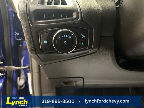 Used 2012 Ford Focus SE w/ SE Winter Pkg image 13