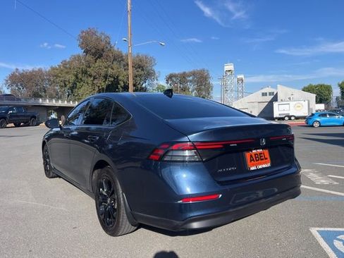 Used 2025 Honda Accord SE image 8