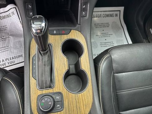 Used 2019 GMC Acadia Denali AWD/4WD image 33