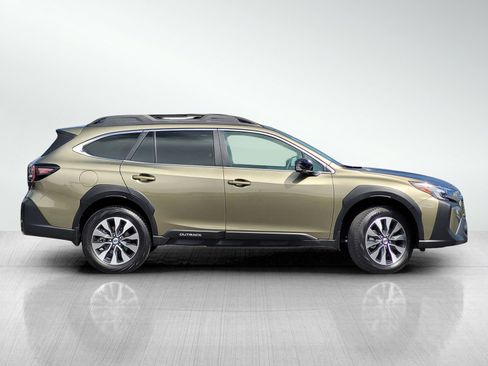 Used 2024 Subaru Outback Limited image 3