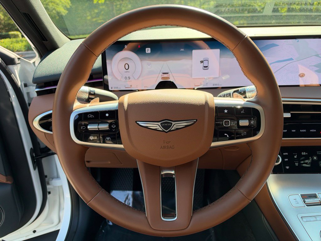 Certified 2026 Genesis GV70 2.5T Advanced AWD/4WD image 8