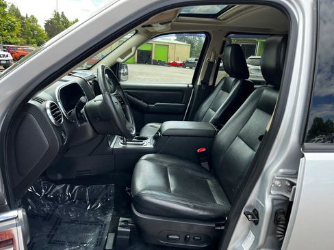 Used 2010 Ford Explorer Limited AWD/4WD image 9