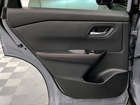 New 2026 Nissan Rogue SV image 32