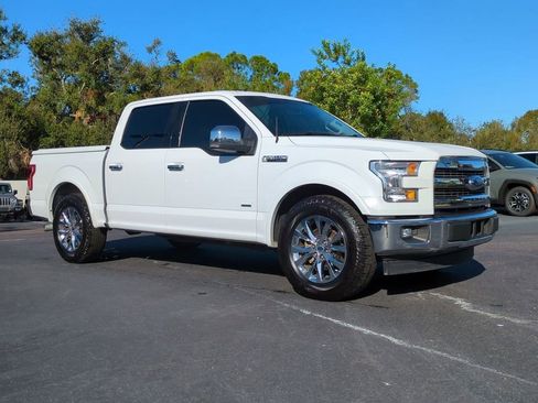 Used 2017 Ford F150 Lariat image 3