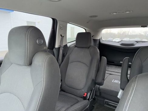 Used 2017 Chevrolet Traverse LT w/ Style and Technology Package image 48
