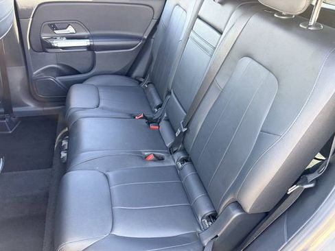 Used 2021 Mercedes-Benz GLB 250 image 26