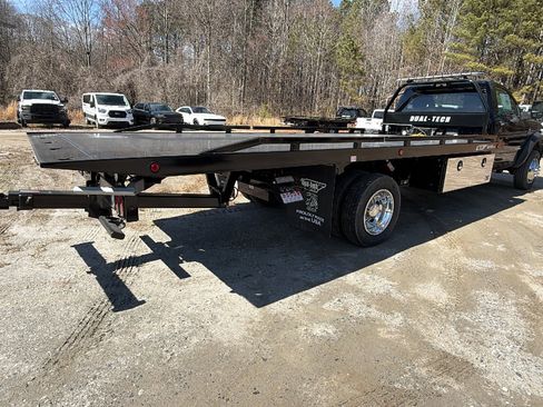 New 2025 RAM 5500 4x4 Regular Cab image 8