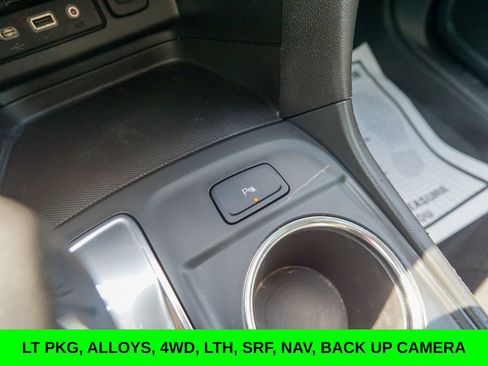 Used 2022 Chevrolet Equinox LT FWD image 27