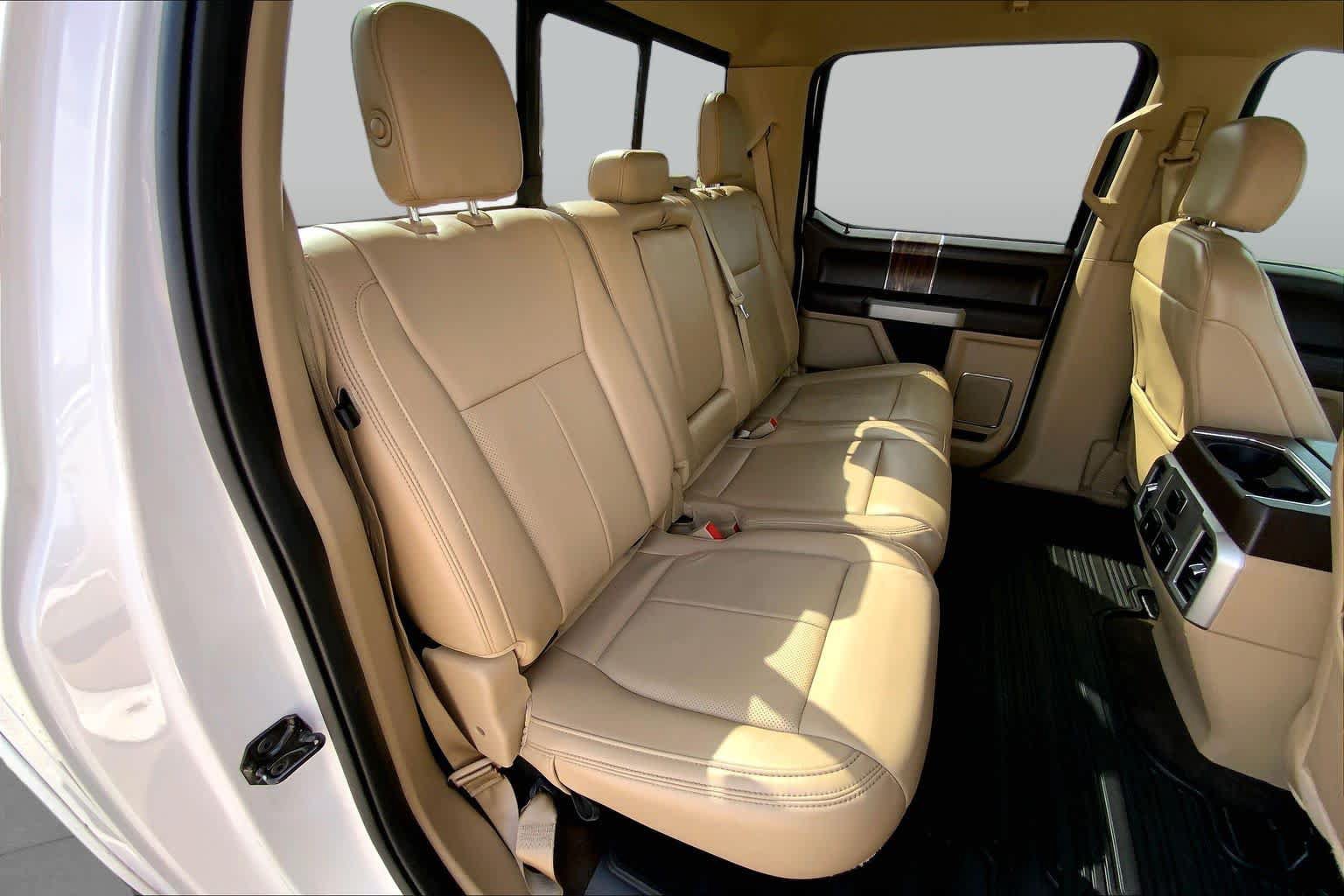 Used 2019 Ford F150 Lariat w/ Equipment Group 502A Luxury AWD/4WD image 20