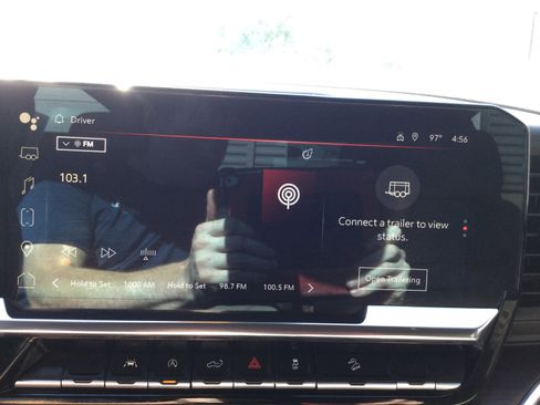 Used 2023 GMC Sierra 1500 SLT w/ SLT Premium Package image 13