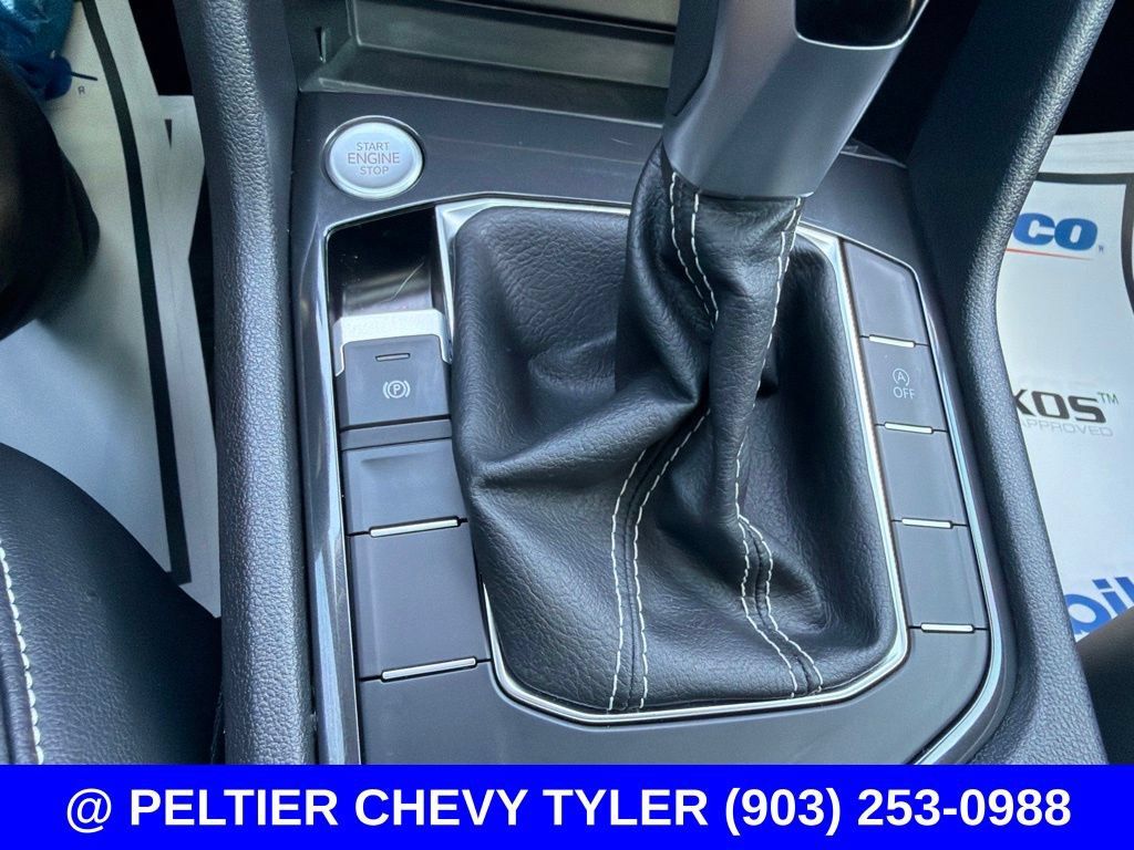 Used 2023 Volkswagen Tiguan SE w/ Panoramic Sunroof Package FWD image 25