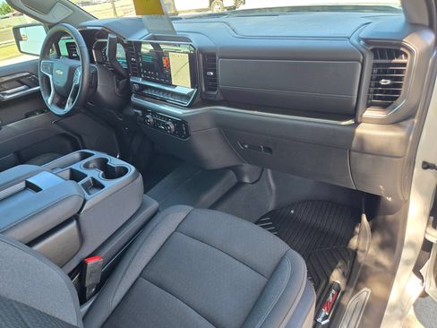 Certified 2026 Chevrolet Silverado 1500 LT AWD/4WD image 24