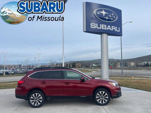 Used 2016 Subaru Outback 2.5i Limited image 1
