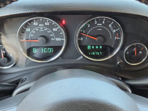 Used 2014 Jeep Wrangler Unlimited Sport w/ Quick Order Package 24S AWD/4WD image 19