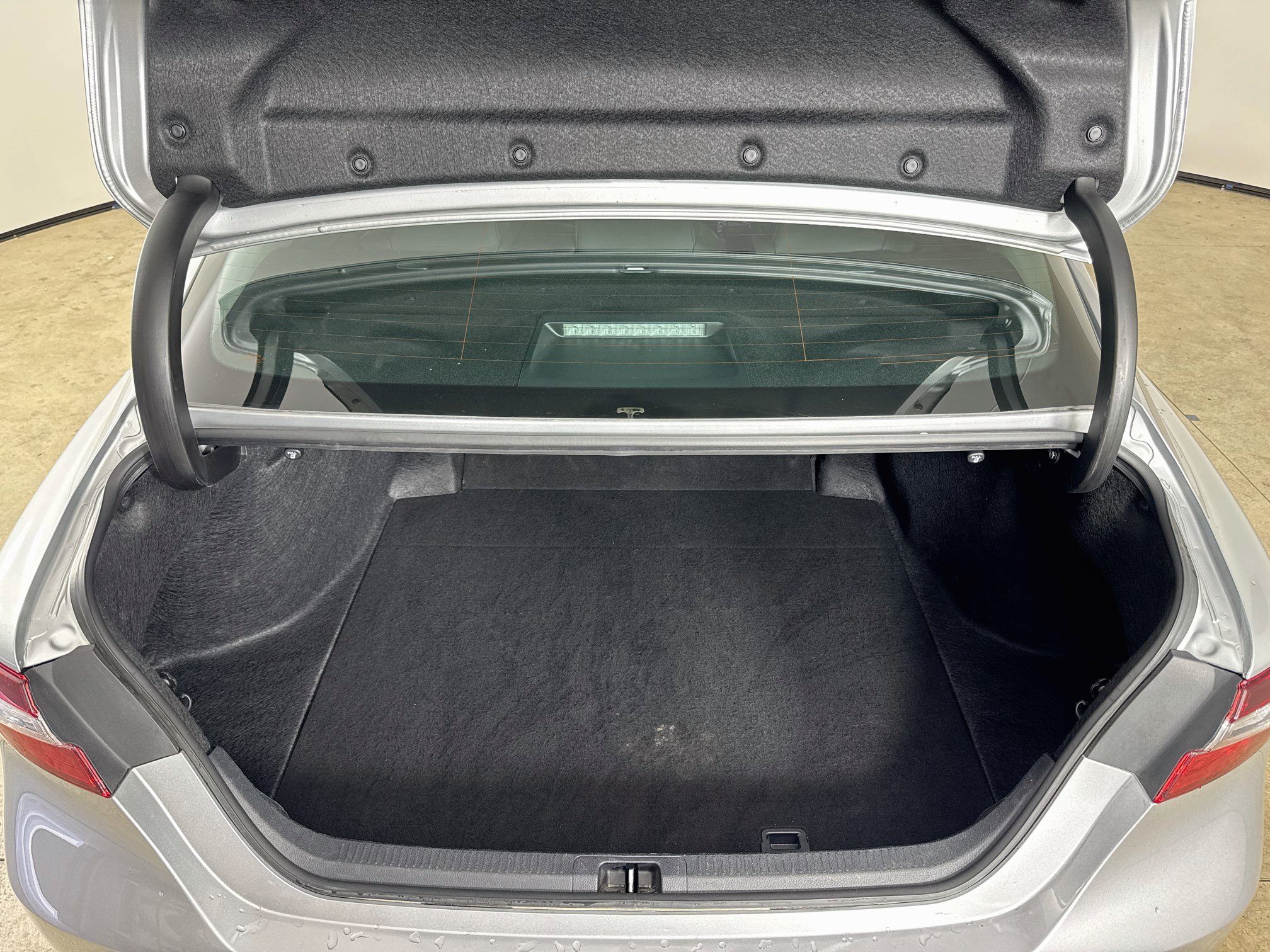 Used 2024 Toyota Camry SE FWD image 23