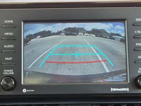 Used 2022 Toyota RAV4 LE FWD image 13