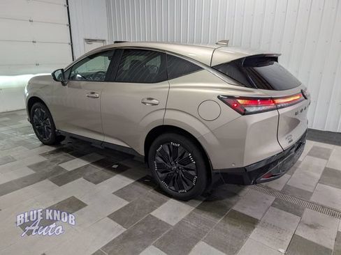 Used 2025 Nissan Murano Platinum w/ Cargo Package AWD/4WD image 2