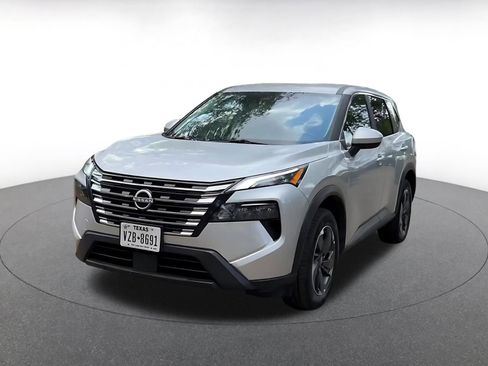 Used 2025 Nissan Rogue SV image 7