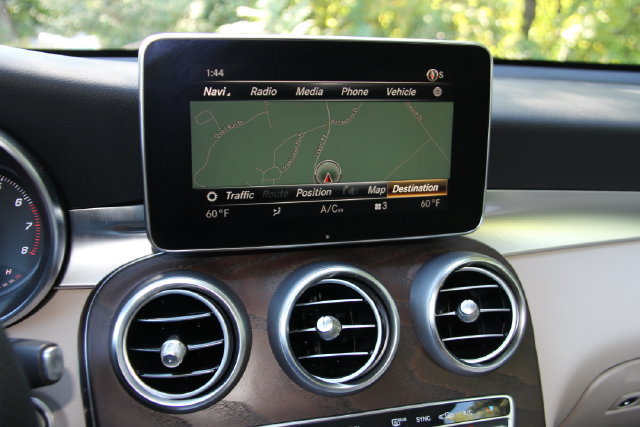 Used 2019 Mercedes-Benz GLC 300 4MATIC image 27