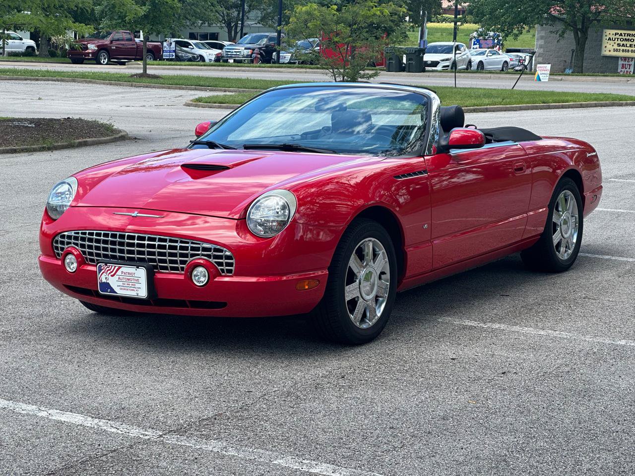 Used 2004 Ford Thunderbird RWD image 4