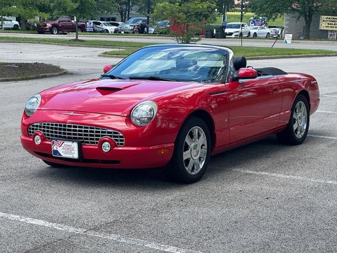 Used 2004 Ford Thunderbird RWD image 4