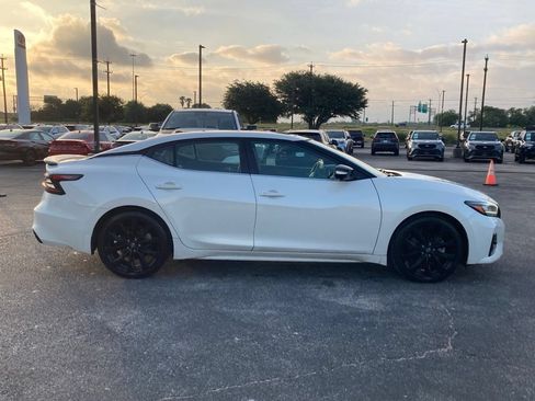 Used 2023 Nissan Maxima SR w/ Sport Mat Group FWD image 4