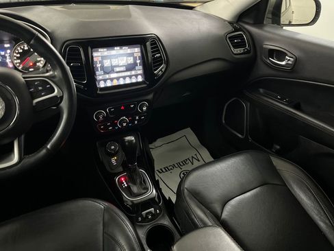 Used 2019 Jeep Compass Limited image 27
