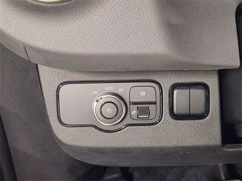 Used 2019 Mercedes-Benz Sprinter 170 image 21