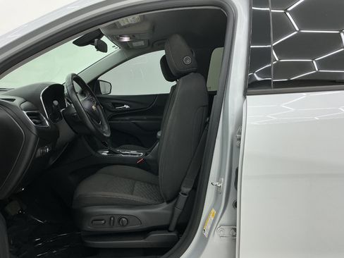 Used 2019 Chevrolet Equinox LT FWD image 14