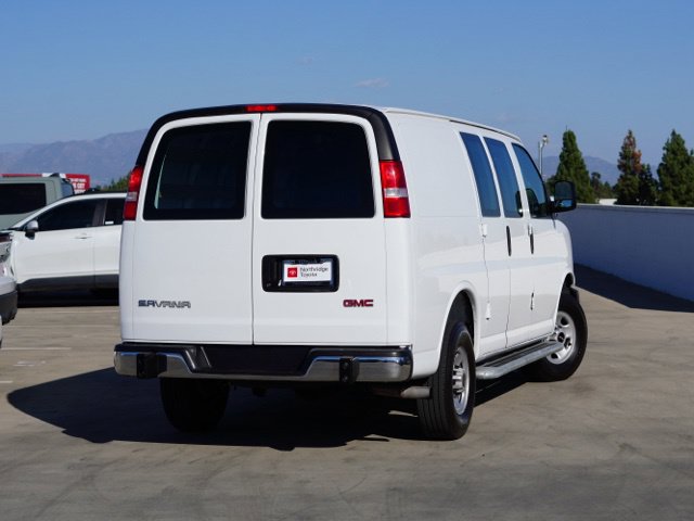 Used 2025 GMC Savana 2500 w/ Driver Convenience Package RWD image 7