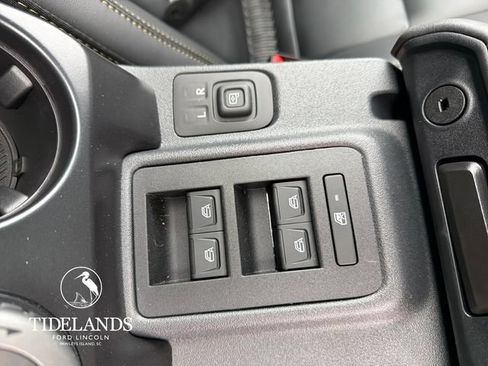 New 2025 Ford Bronco Badlands AWD/4WD image 14