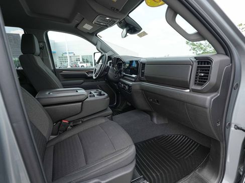 Used 2025 Chevrolet Silverado 2500 LT w/ Convenience Package AWD/4WD image 22