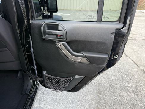 Used 2016 Jeep Wrangler Unlimited Sport w/ Quick Order Package 24S image 29