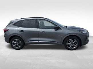 Used 2024 Ford Escape ST-Line w/ Tech Pack #1 FWD video 2