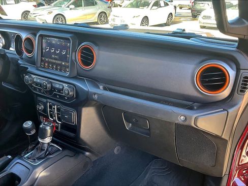 Used 2021 Jeep Gladiator Mojave image 27