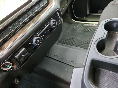 Used 2025 Chevrolet Silverado 2500 LT AWD/4WD image 20