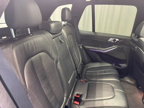 Used 2022 BMW X5 xDrive40i w/ M Sport Package AWD/4WD image 14