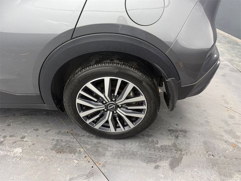Used 2024 Nissan Kicks SV image 36