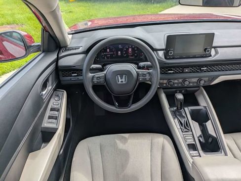 Used 2024 Honda Accord EX image 14