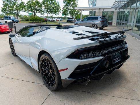 Used 2020 Lamborghini Huracan EVO AWD/4WD image 6