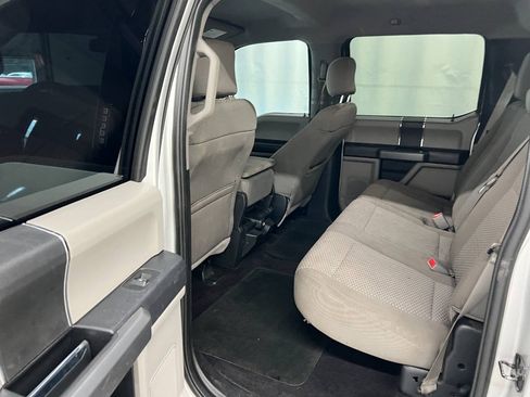 Used 2017 Ford F150 XLT w/ Trailer Tow Package AWD/4WD image 9