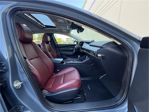 Used 2022 MAZDA MAZDA3 s FWD image 13