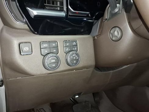 Used 2026 Chevrolet Silverado 1500 LTZ AWD/4WD image 19