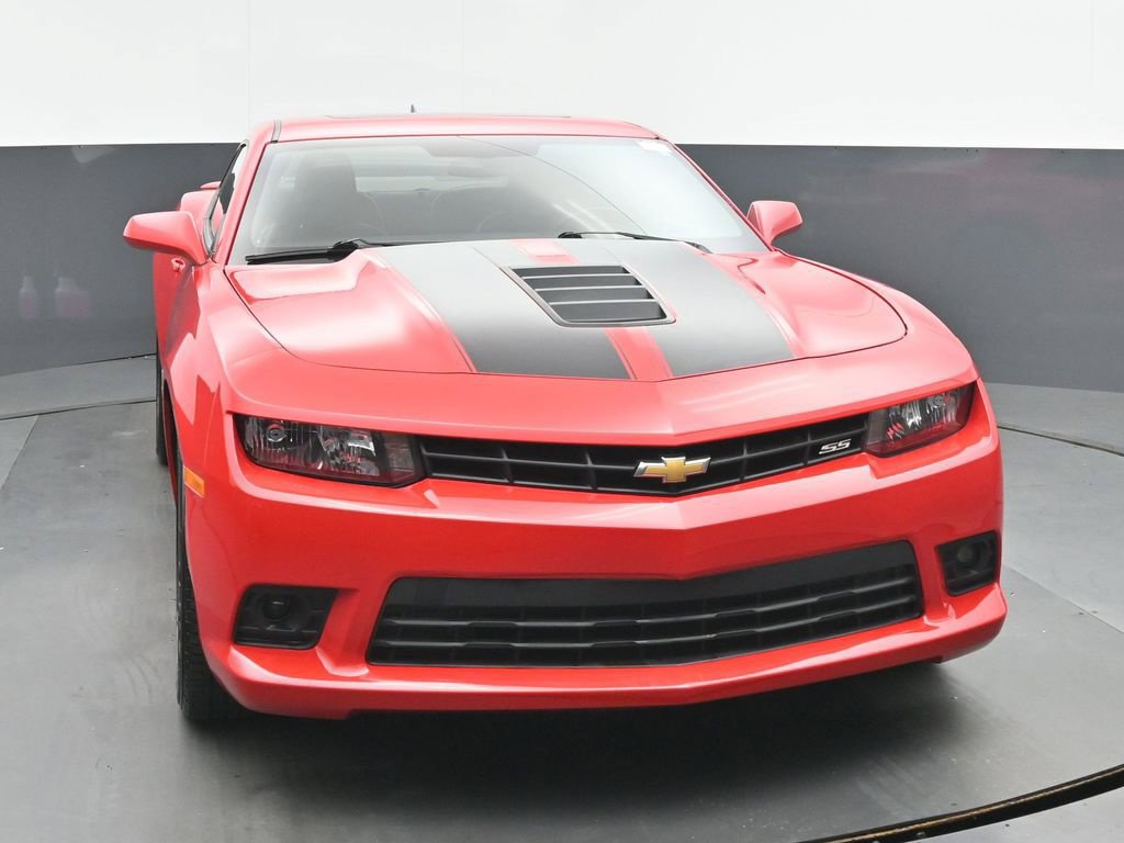 Used 2015 Chevrolet Camaro SS w/ Black Rally Stripe Package RWD image 8