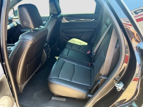 Used 2025 Cadillac XT5 Sportv w/ Technology Package AWD/4WD image 26