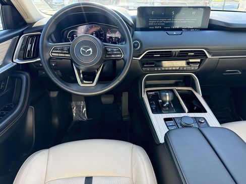 Used 2025 MAZDA CX-70 Plug-In Hybrid w/ Premium Pkg image 16