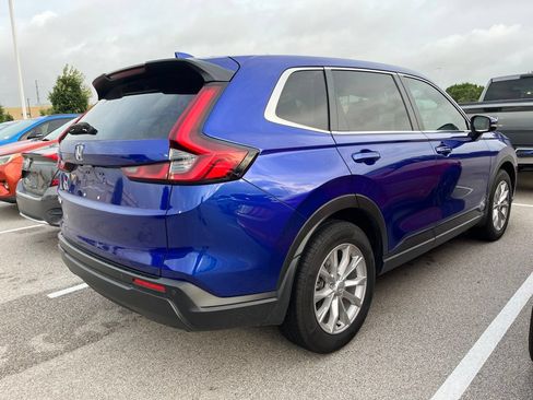Used 2023 Honda CR-V EX-L image 3