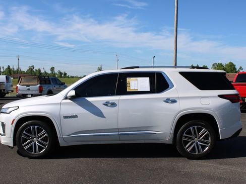 Used 2023 Chevrolet Traverse High Country AWD/4WD image 6